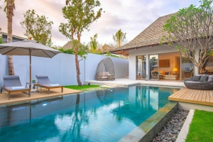 Luxury Modern Balinese Pool Villa