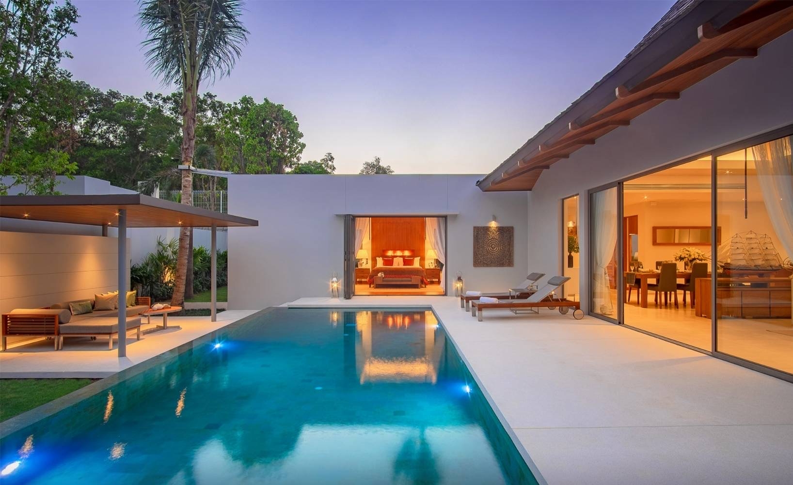 Luxury Balinese Style Pool Villa